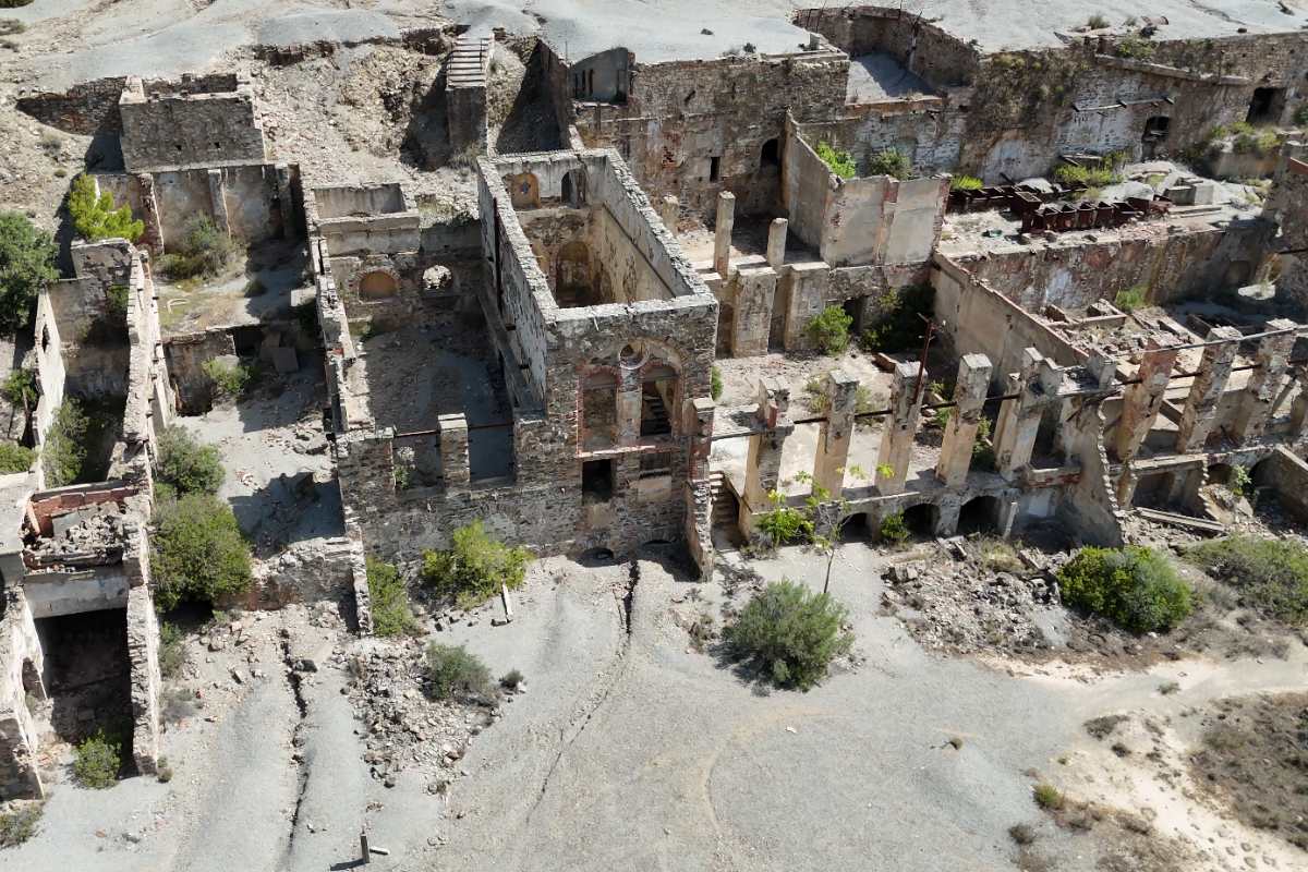 Sardegna miniere Piscinas Ingurtosu villaggio fantasma