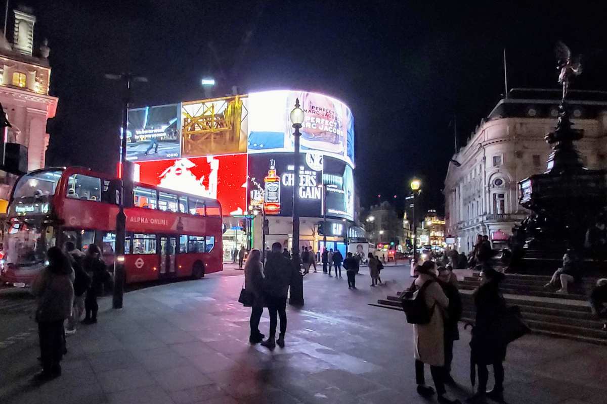 Londra con adolescenti Piccadilly Circus